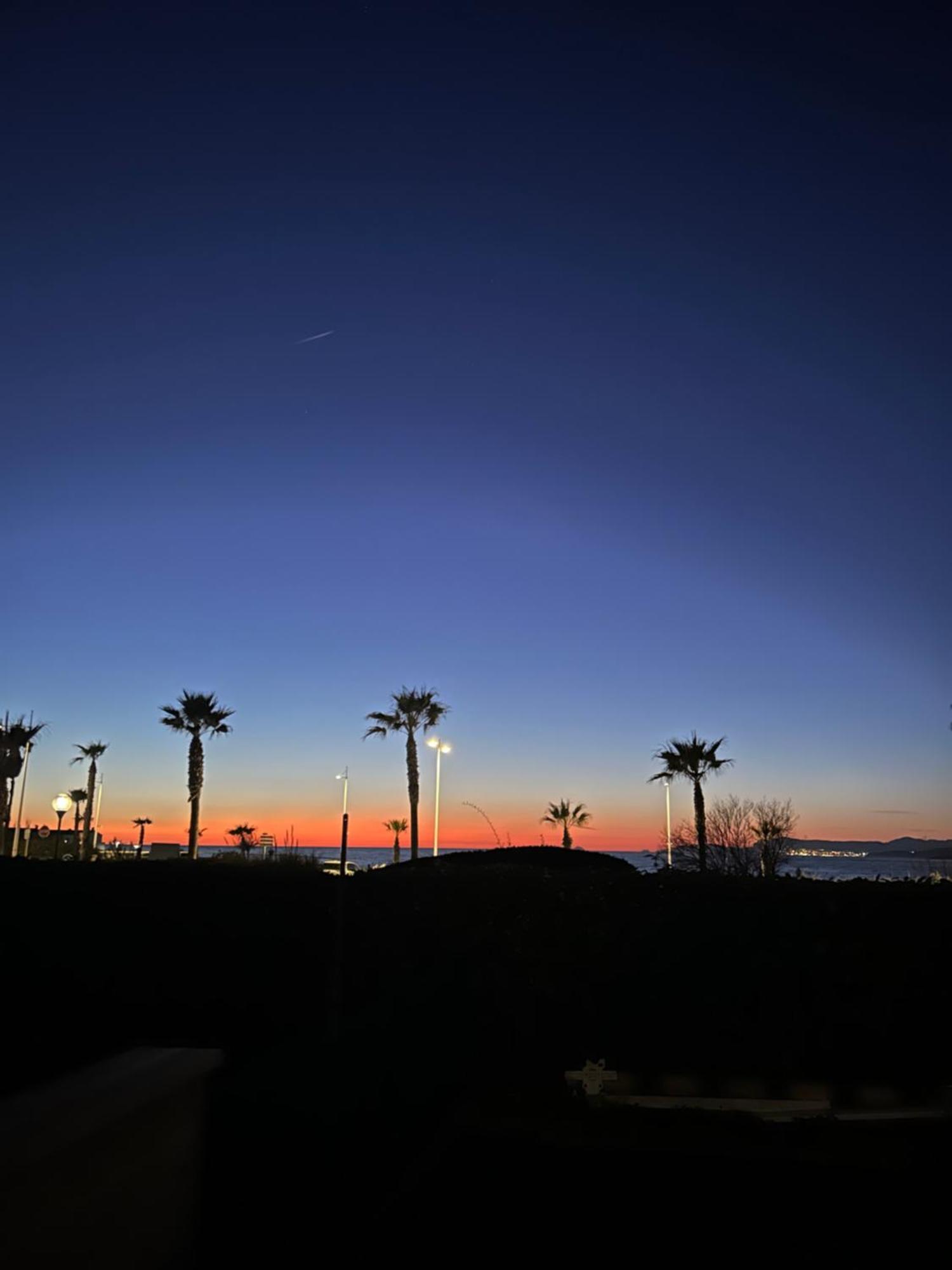 Apartmán Petite Endroit Splendide. Six-Fours-les-Plages Exteriér fotografie